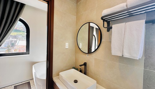Suite Double with Bathtub