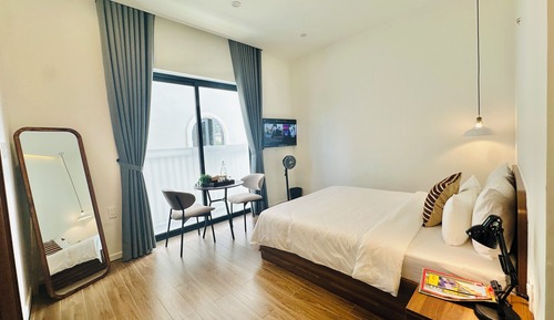 Superior Double Room, Bathtub