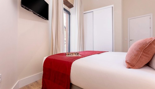 Apartment (3 Bedrooms)