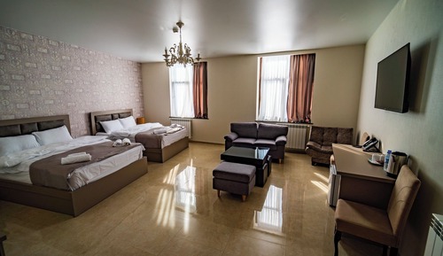 Luxury Suite, Mountain View