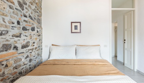 Apartment (1 Bedroom)