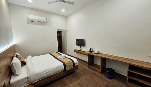 Classic Double Room