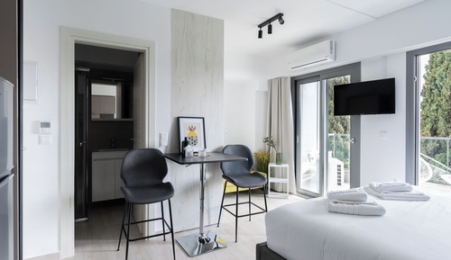 Studio, Balcony, City View