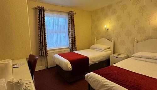 Standard Twin Room