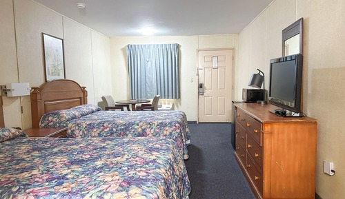 Room, 2 Queen Beds, Smoking