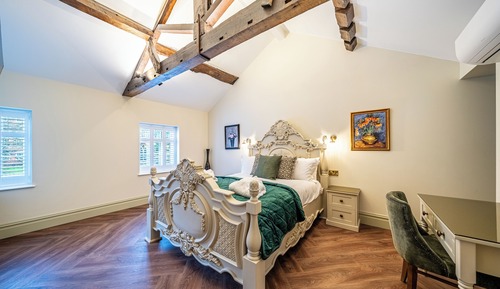 Superior Room, 1 King Bed