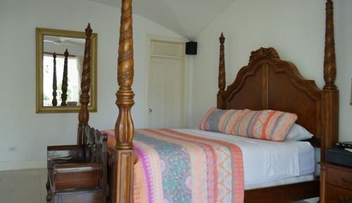 Design Villa, Multiple Bedrooms