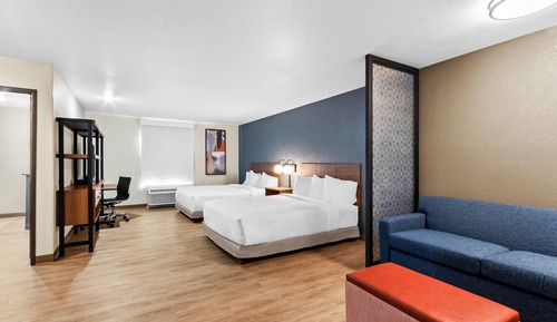 Suite, 2 Queen Beds, Accessible, Non Smoking