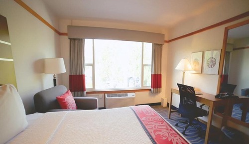 Standard Room 1 King Bed - Main Lodge