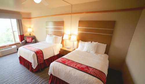 Main Lodge 2 Double Beds