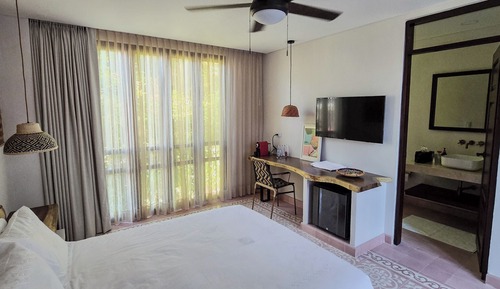 Luxury Double Room, Pool View