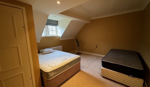 Deluxe Studio Suite