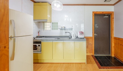Basic Room, 1 Bedroom (room 202(No Pet))