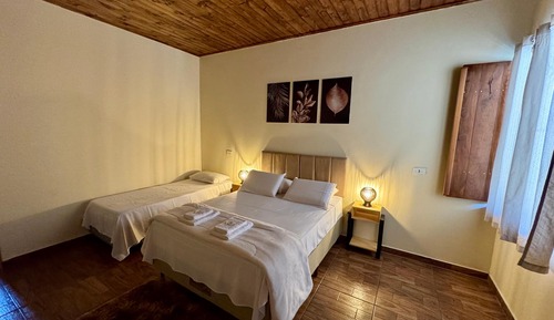 Classic Triple Room, Garden View
