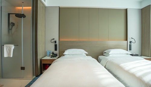 Standard Twin Room, City View