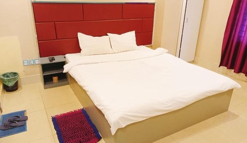 Deluxe Quadruple Room, City View