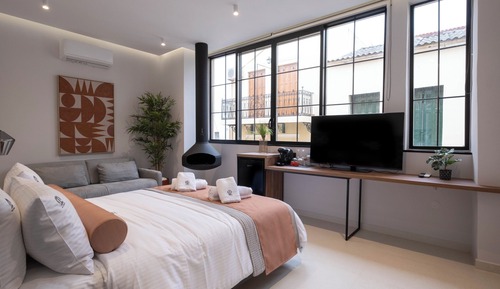 Classic Double Room, City View