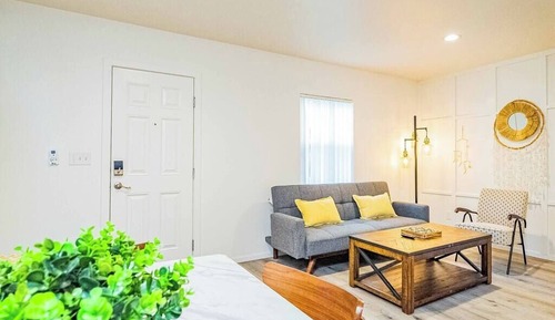 House, 2 Queen Beds, Patio, Garden View (1201 Glendora)