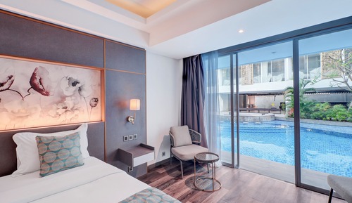 Suite Double with Pool Access