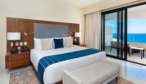 Luxury Suite, 1 Bedroom, Oceanview (upon availability) w/Deep Soaking Tub