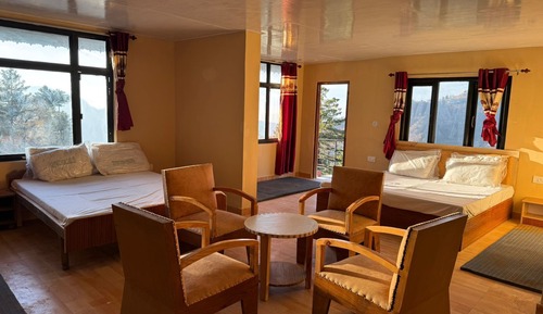 Family Room, Balcony