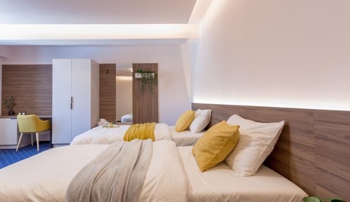 Superior Twin Room, City View