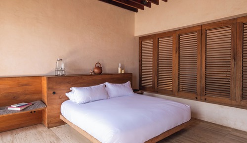 Deluxe Studio Suite, 1 King Bed