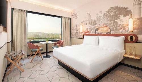 Standard Room, 1 King Bed