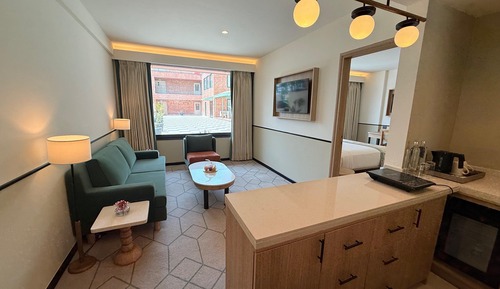 Suite, 1 Bedroom, Pool View