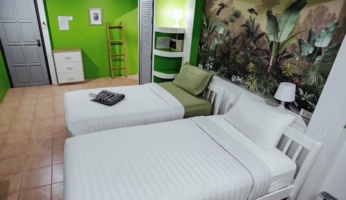 Room, 2 Twin Beds, Ensuite