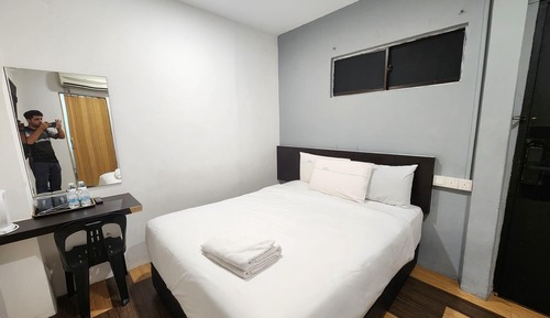 Standard Double Room, 1 Queen Bed