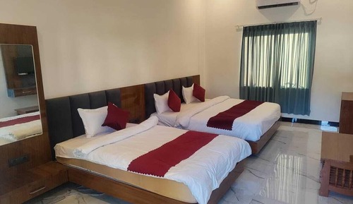 Deluxe Quadruple Room, Garden View