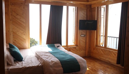 Superior Quadruple Room, Mountain View