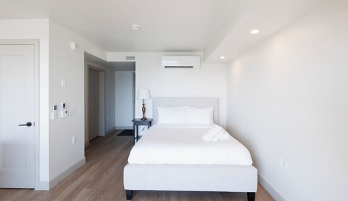 Studio, 1 Queen Bed, Balcony, River View
