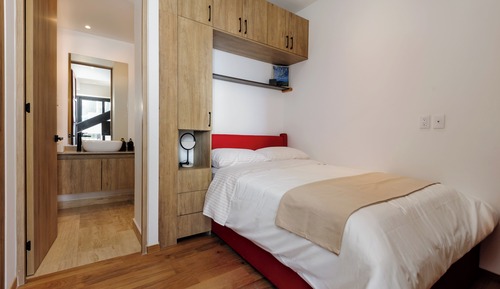 Junior Apartment, City View