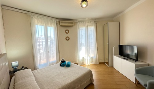 Standard Double Room, Shared Bathroom