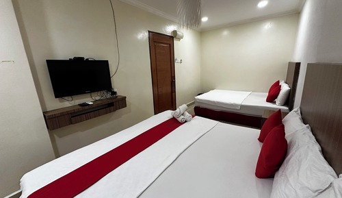 Family Double or Twin Room, City View