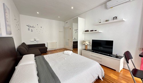 Quadruple Room, Shared Bathroom