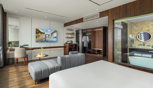 Grand Double Room, Partial Ocean View