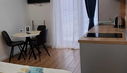 Deluxe Studio, Partial Sea View