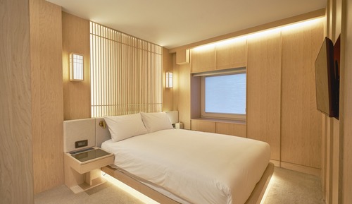 Premier Spa Suite