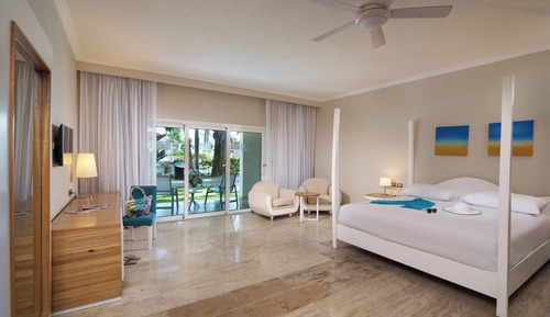 Deluxe Room, Balcony, Beach View