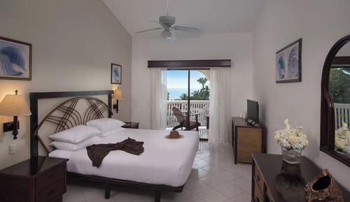 Standard Room, 2 Double Beds, Mobility Accessible, Poolside