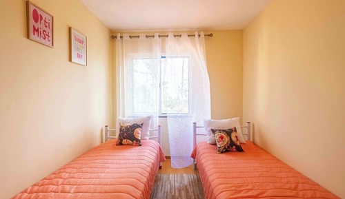 Comfort Townhome, Patio, Mountain View