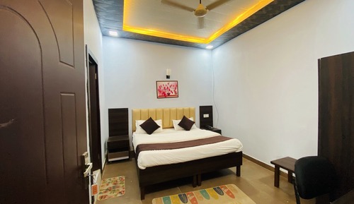 Deluxe Room, City View