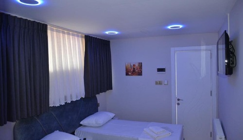 Basic Double Room