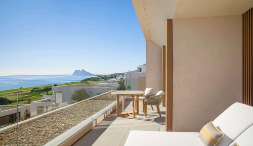 ONE BEDROOM MEDITERRANEAN SEA VIEW POOL SUITE 1 King 190 sqm