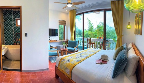 Luxury Suite, Garden View