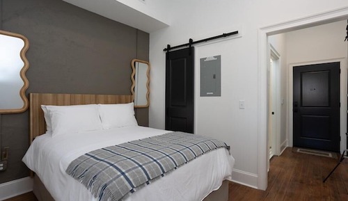 Classic Studio, 1 Queen Bed