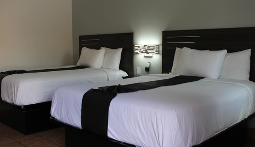 Room, 2 Queen Beds, Accessible, Non Smoking